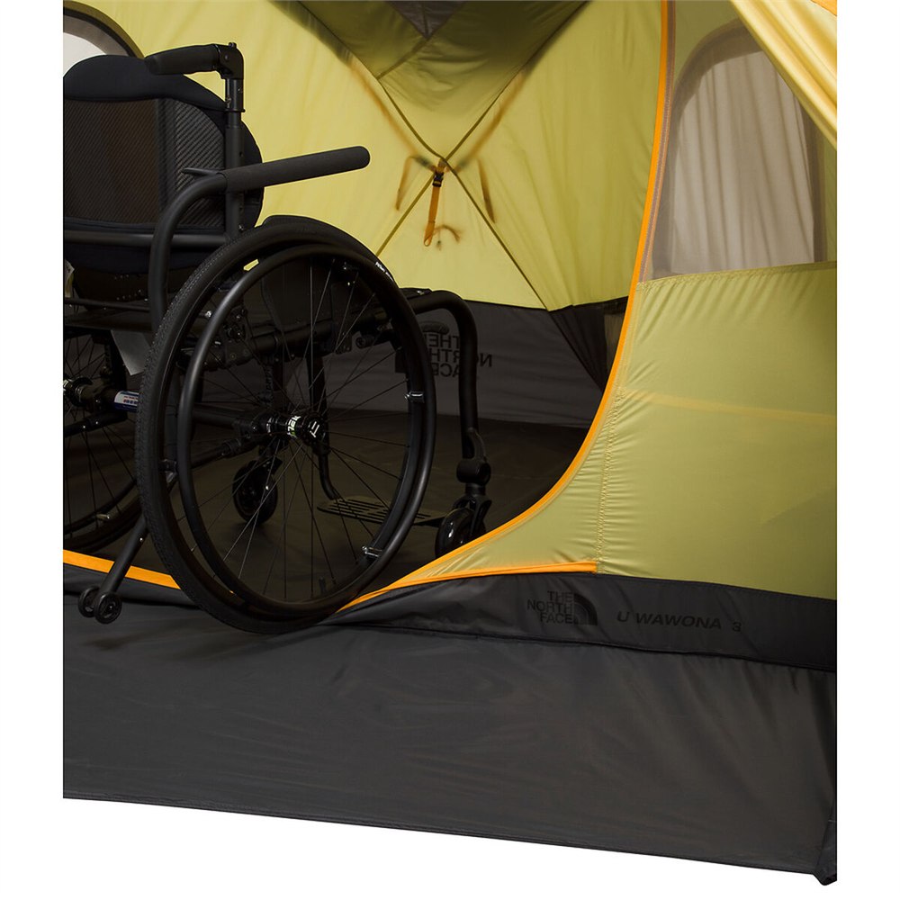 Close view of the Universal Wawona 3 low-threshold entry with a wheelchair inside