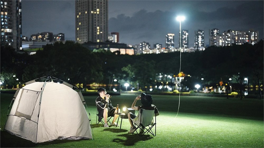 HEONE-X aerial light illuminating a large outdoor area