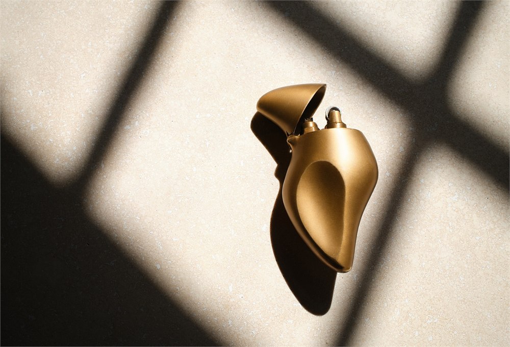 Dumae Kayla sculptural brass lighter product image 4
