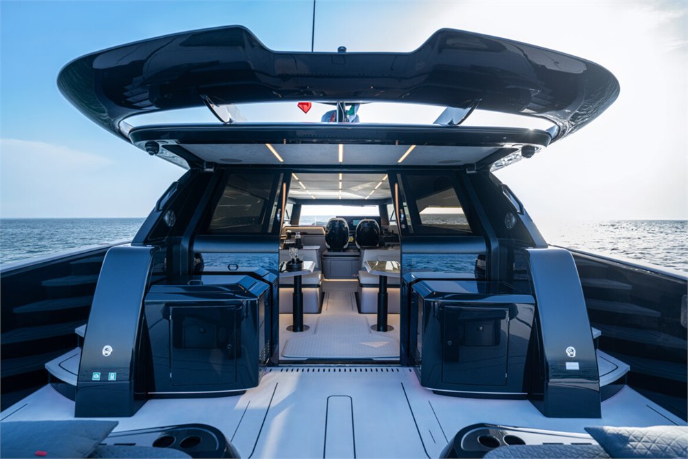 BRABUS ULTIMA 55 aft deck with open lounge and hardtop