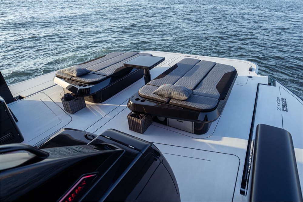 BRABUS ULTIMA 55 bow sunpads and open deck layout