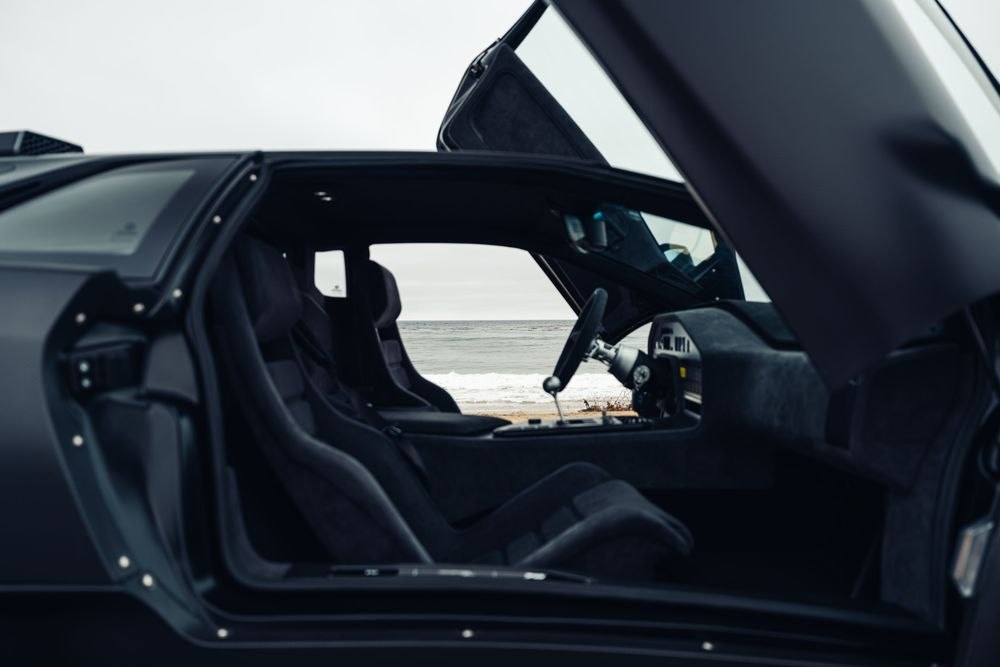 Eccentrica V12 Roadster detail view showing its sculpted bodywork