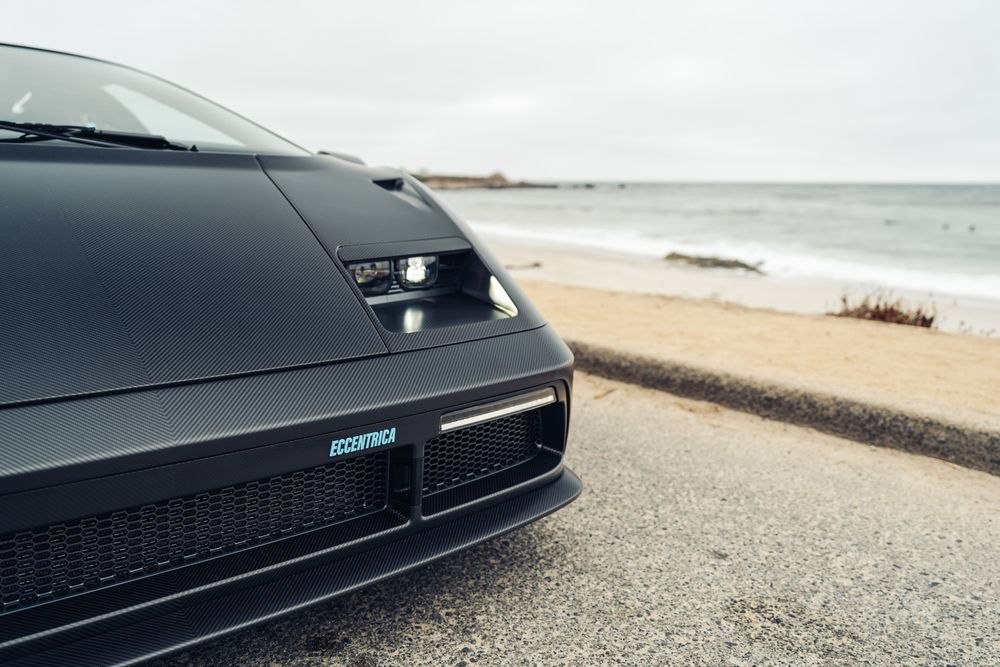 Eccentrica V12 Roadster official exterior image