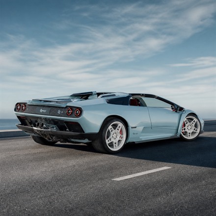 This Roofless Lamborghini Diablo Restomod Keeps the V12 and Manual Gearbox
