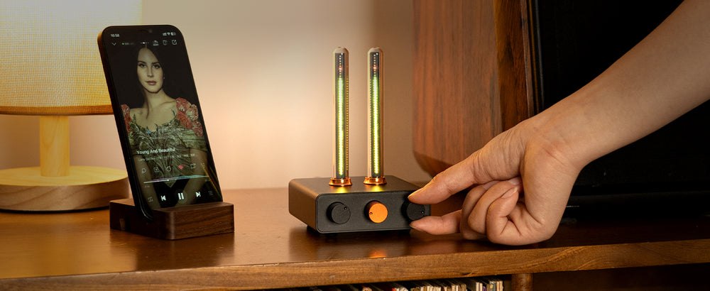 Fosi Audio AH-01A ambient light with adjustable color effects