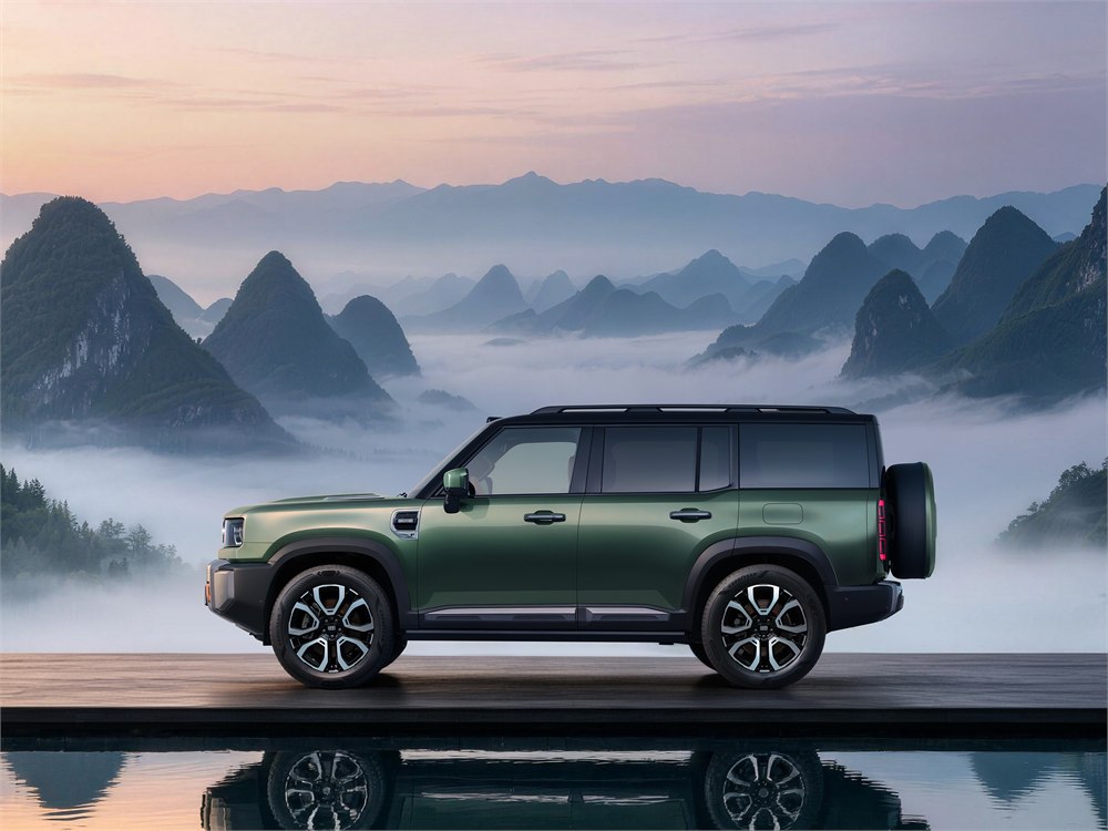 Geely Galaxy Cruiser 700 with off-road accessory mounting points and rugged body details