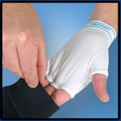 Handerpants fingerless glove being worn under another glove