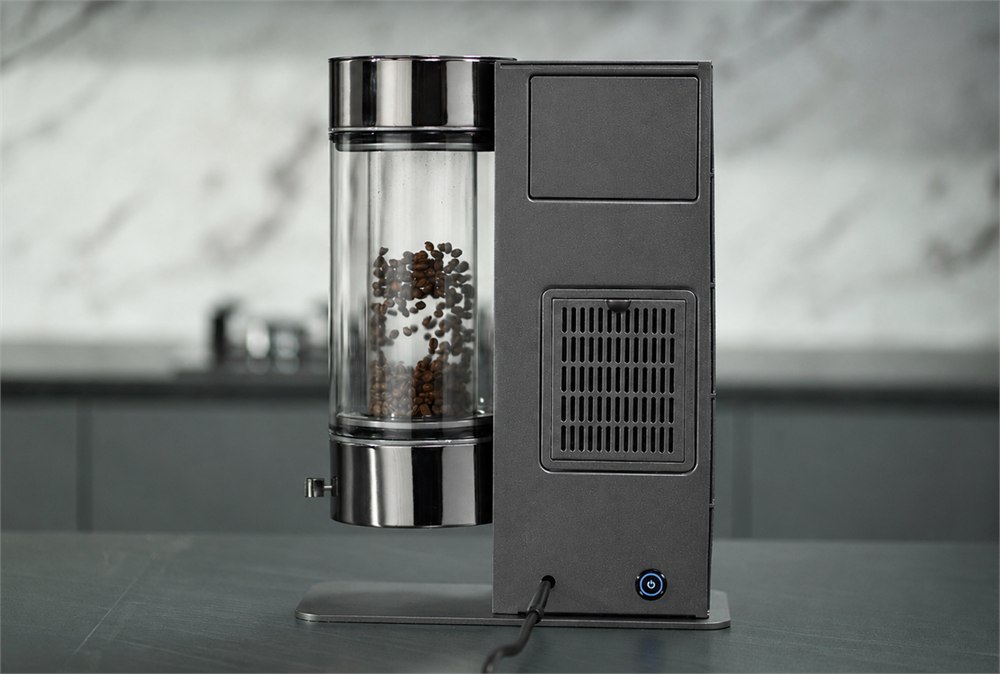 MAGO MAGA Roma-X smart home coffee roaster on a kitchen counter