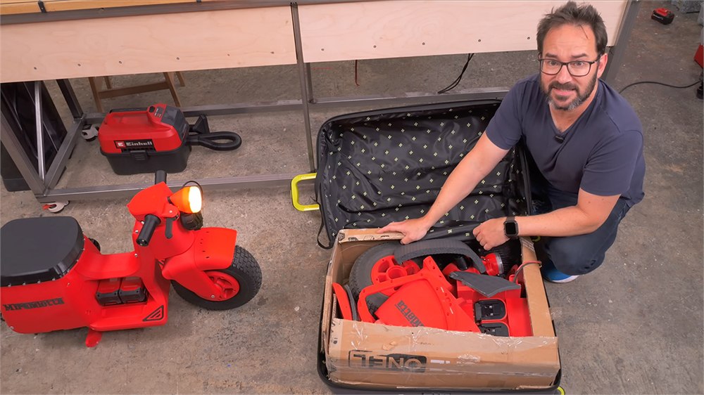 Mirandetta 3D-printed suitcase motorbike build photo 6