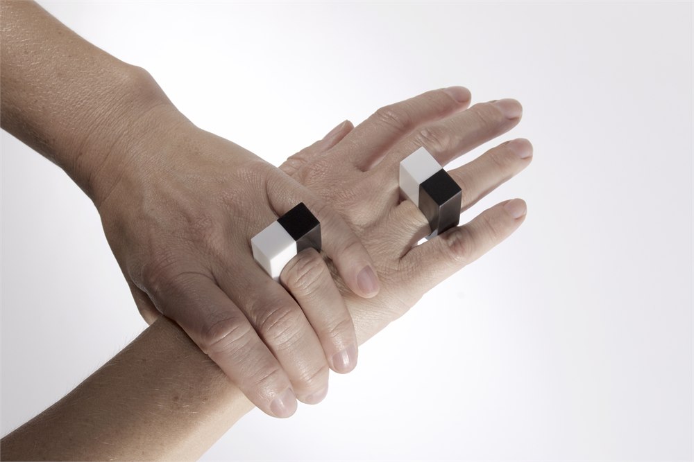 GesineDoelle Monolith Ring distinct product view 3