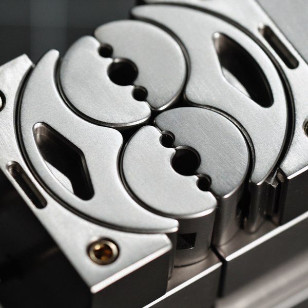 Close detail of NexLock adaptive segmented fractal jaws