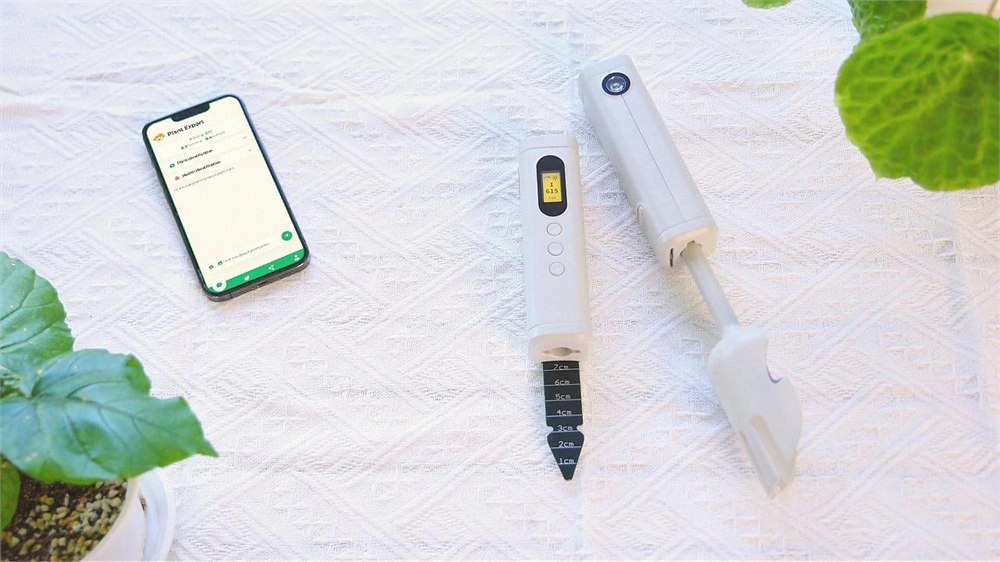 PlantMulti smart gardening tool with app and interchangeable attachments