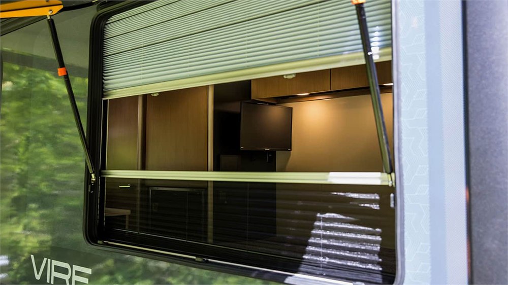 SylvanSport VIRE large privacy and bug screen window