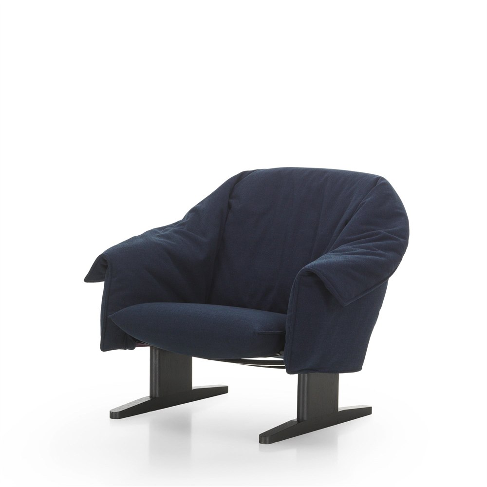Dark blue Bascule Lowback on a wooden base