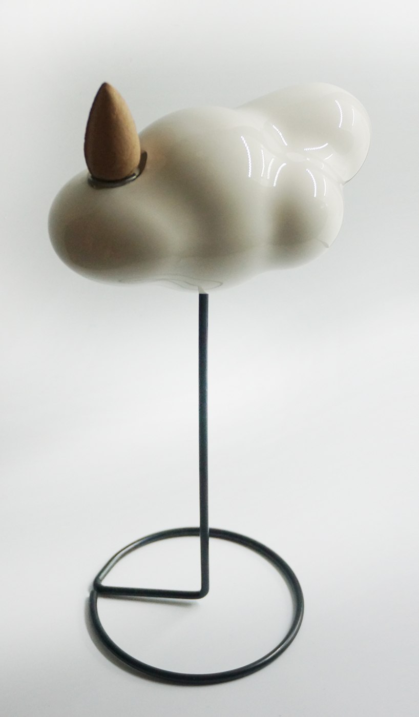 whenwatch Floating Cloud Backflow Incense Burner product view 4