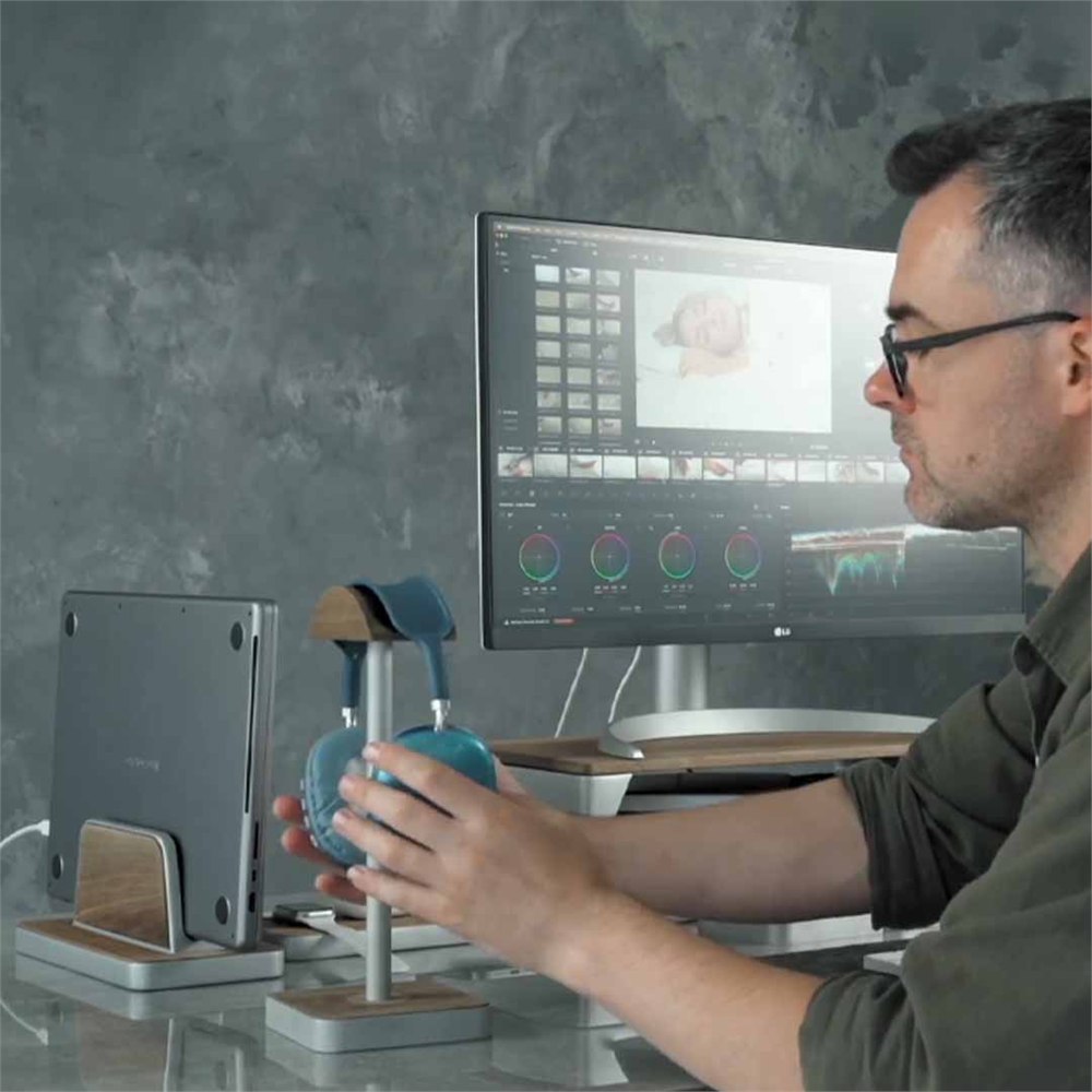 Focus Gap modular monitor riser with matching charging and storage accessories