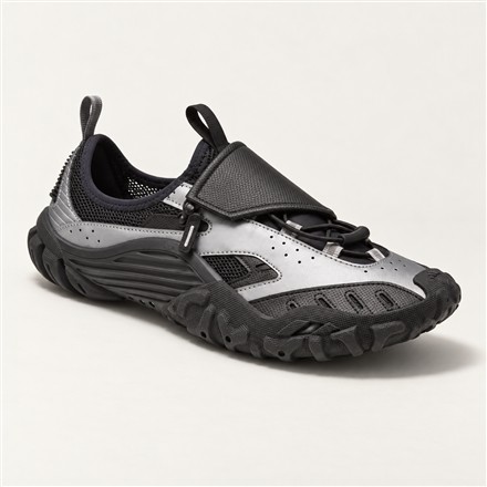 These Mesh Water Moc Shoes Hide Their Laces Under a Fin-Like Cover