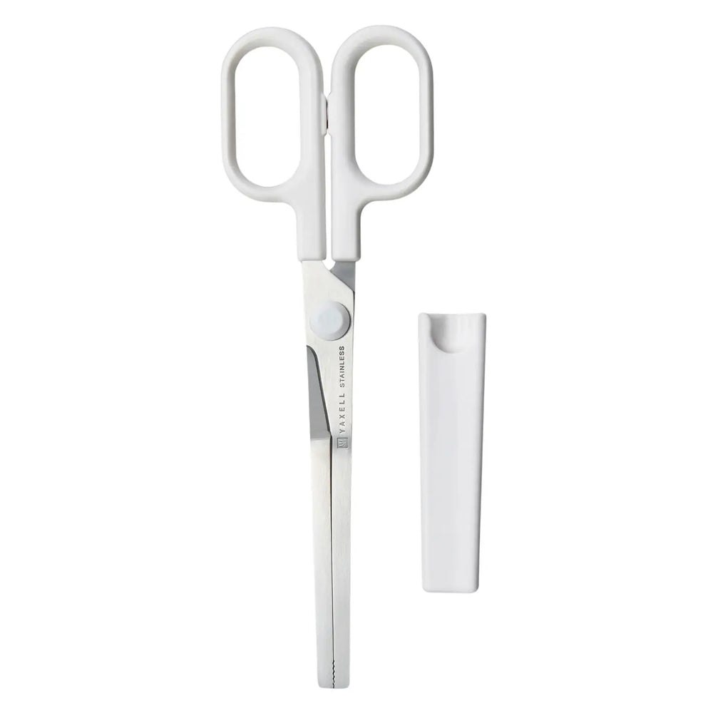 Yaxell white-handled pouch scissors and protective cover