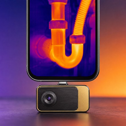 This Smartphone Thermal Camera Turns Your Phone Into a Heat-Vision Home Inspector