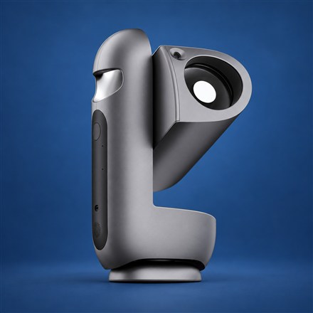 This Dual-Camera Smart Telescope Tracks the Sky and Builds Photos in Its App