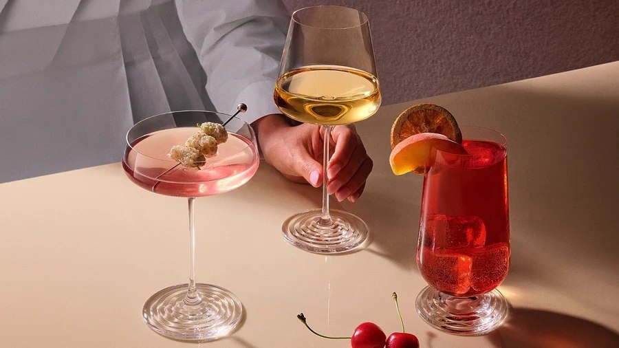 NUDE Splash glasses arranged for serving drinks