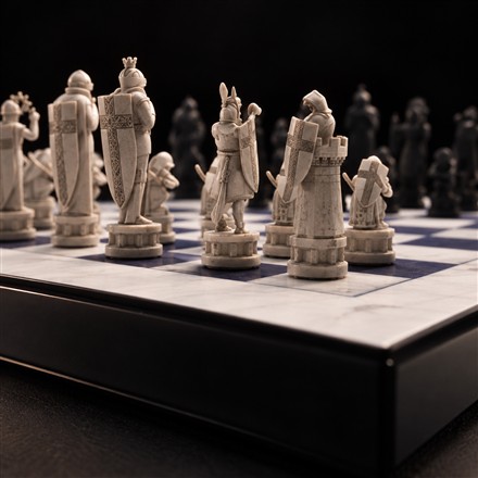 This Harry Potter Chessboard Moves Its Pieces and Responds to Voice Commands