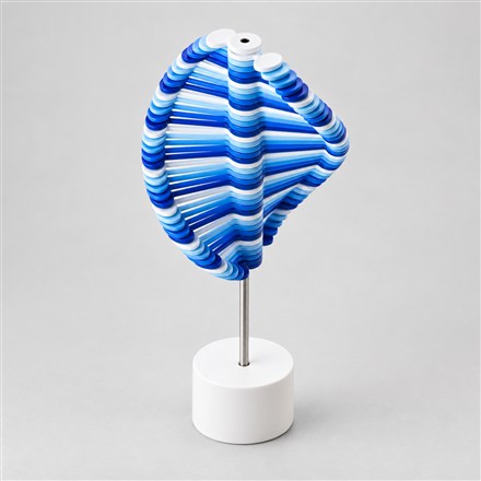 This Kinetic Desk Sculpture Changes Shape With a Twist of Its Handle