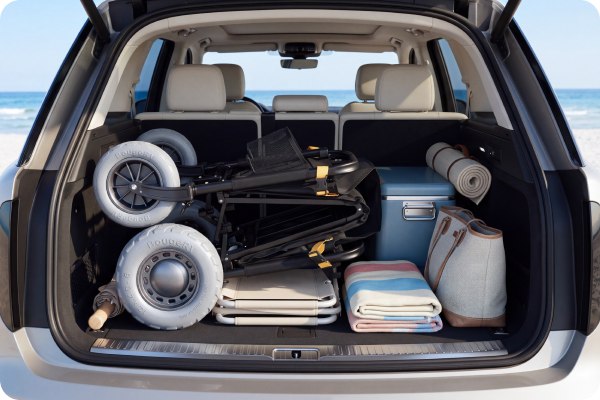 Folded electric wagon stored in an SUV