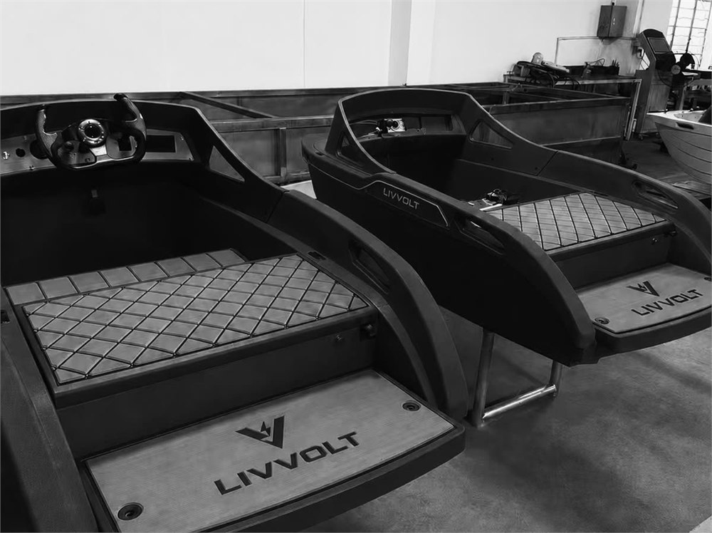 LIVVOLT kart boat hulls and cockpits in the factory