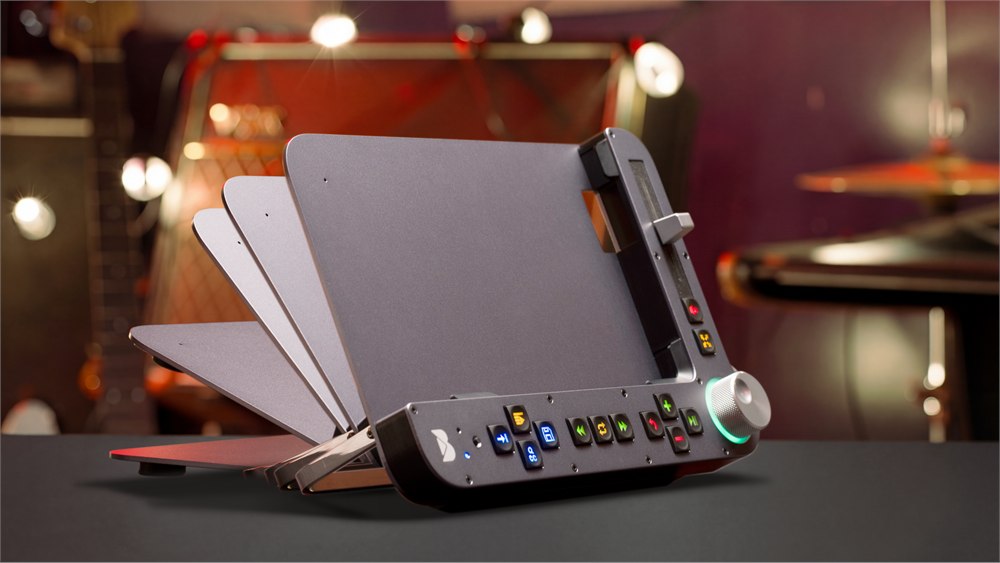 Benjamin controller showing its adjustable viewing angle