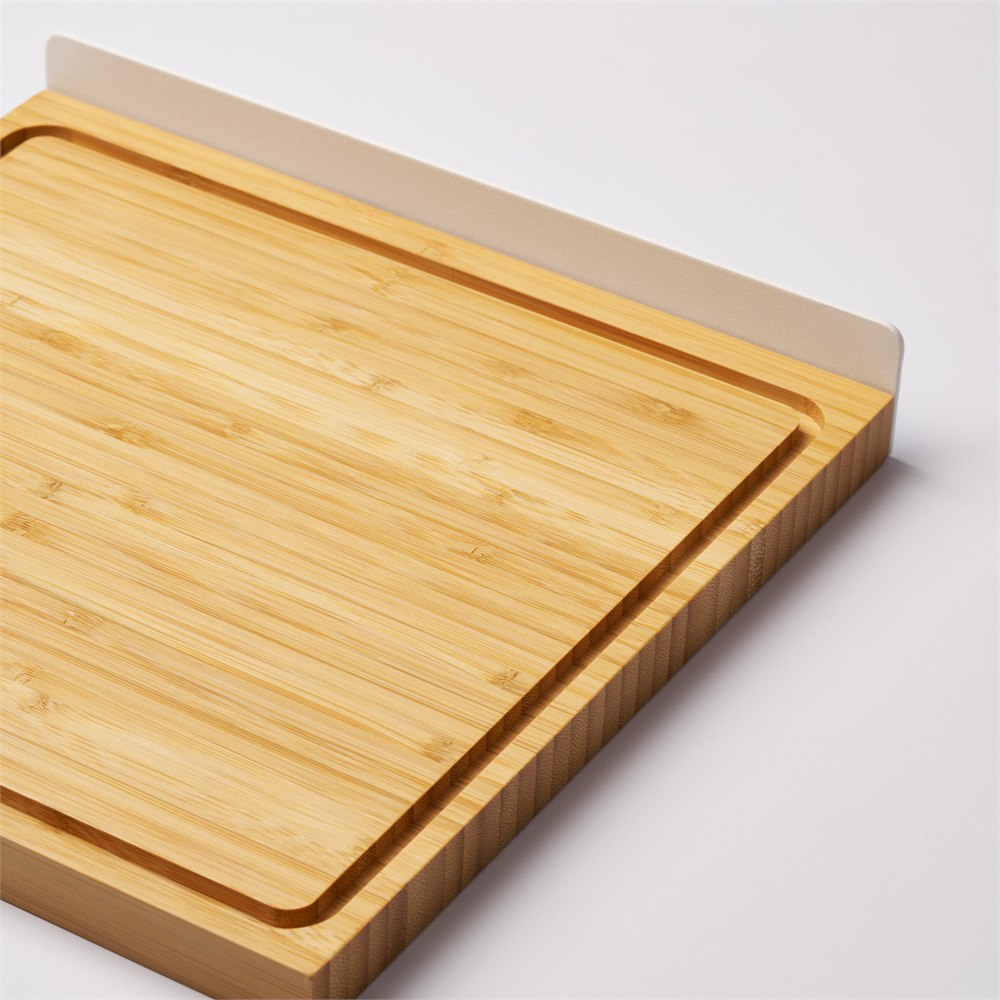 Removed bamboo cutting board and steel handle detail