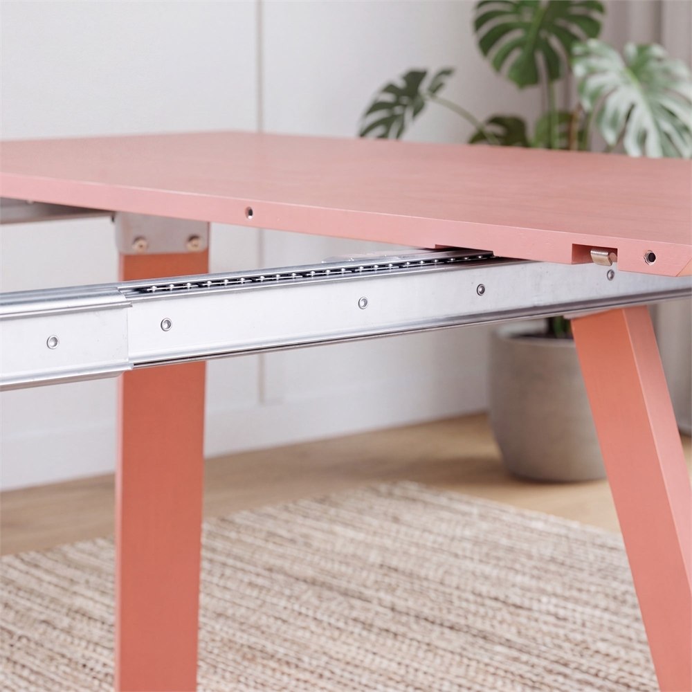 Steel extension rails beneath the NOVA table