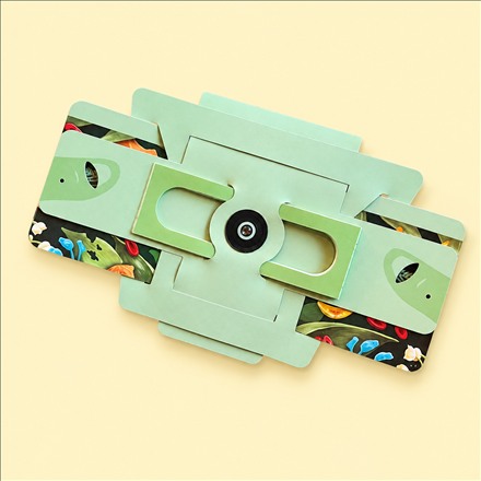 This Pocket Microscope Kit Gives Everyday Specks a 340x Close-Up