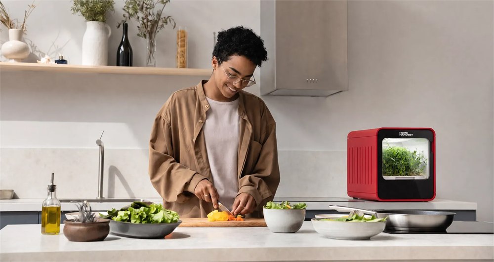 Single-tray Harvest One on a kitchen counter